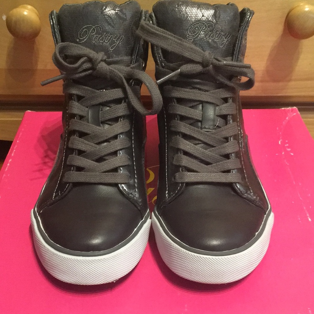 Pastry Sneakers View 5
